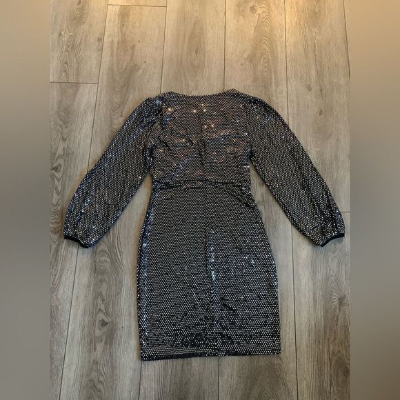 Alexa B nites woman’s dress perfect for date night. NWOT - Picture 2 of 4